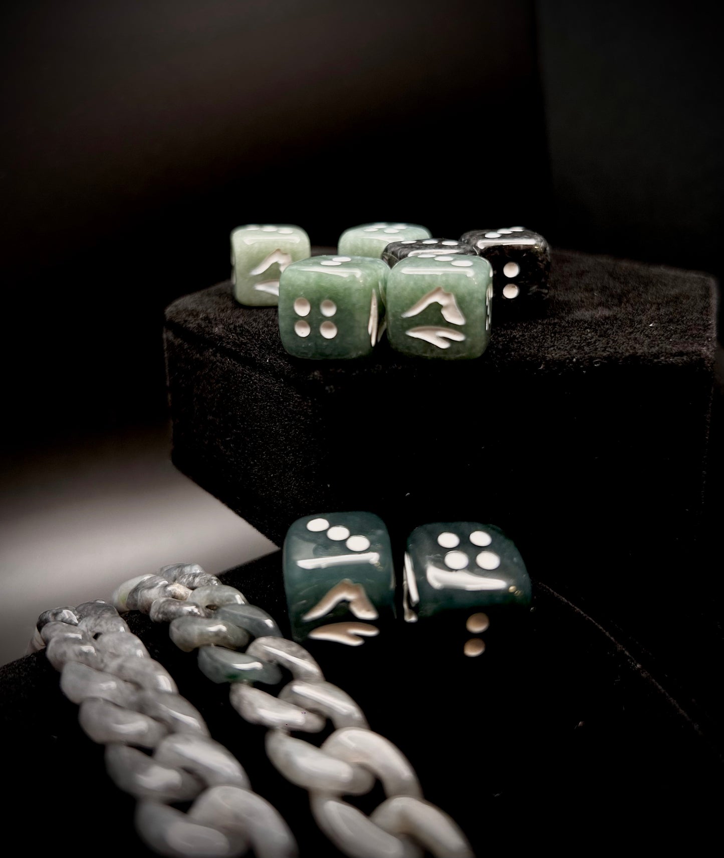 * JADE MOUNTAIN DICE PAIR